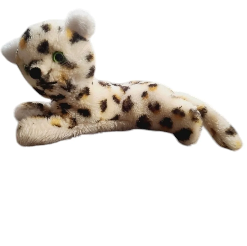 Vintage 70s 1976 R. Dakin Leopard Cheetah Cat Beanie Plush Green Eyes